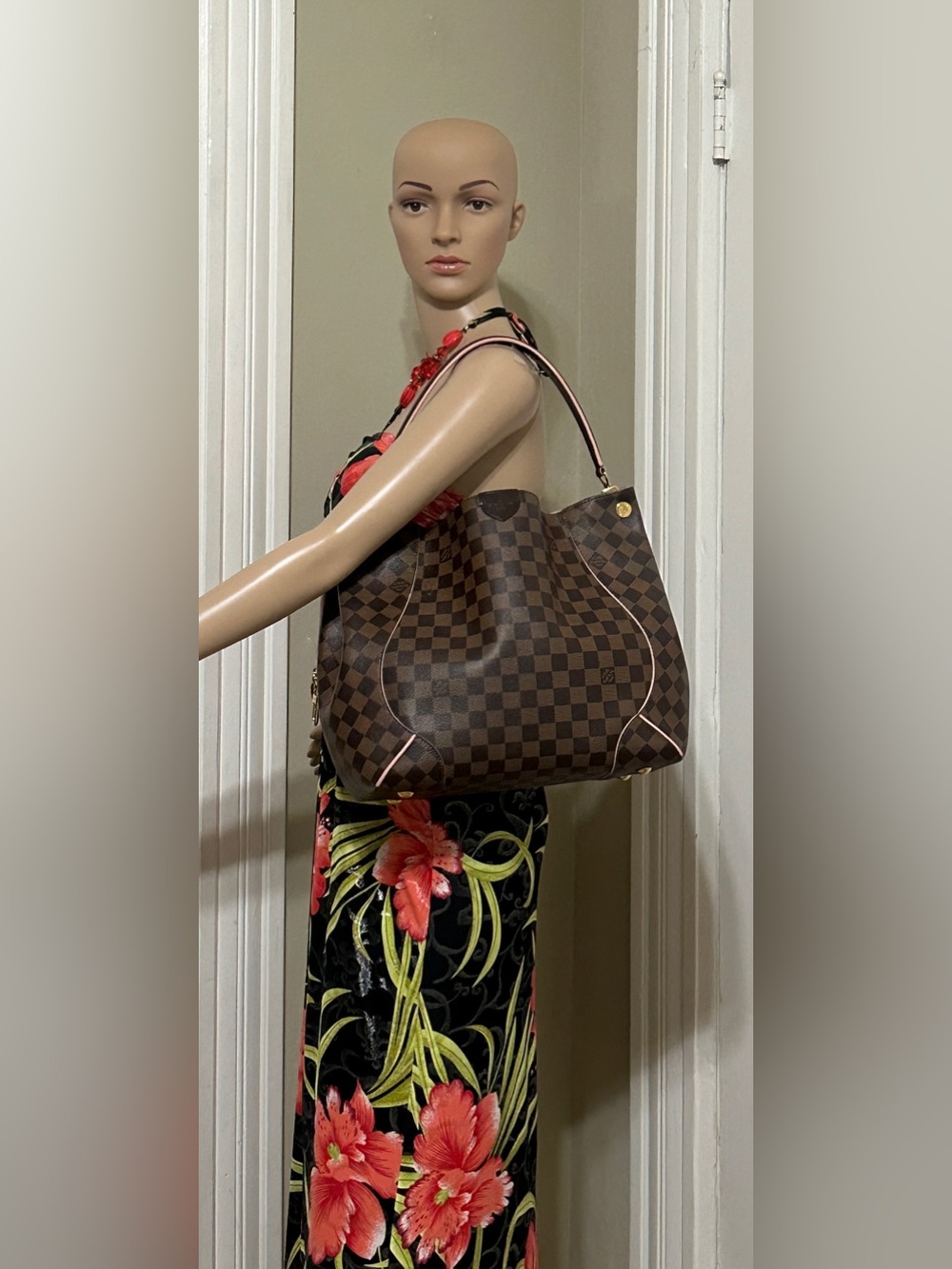 Louis Vuitton Damier Caissa Hobo Bag - Picture 3 of 15